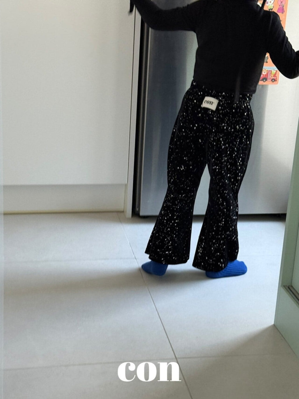 CON ブラックホールパンツ