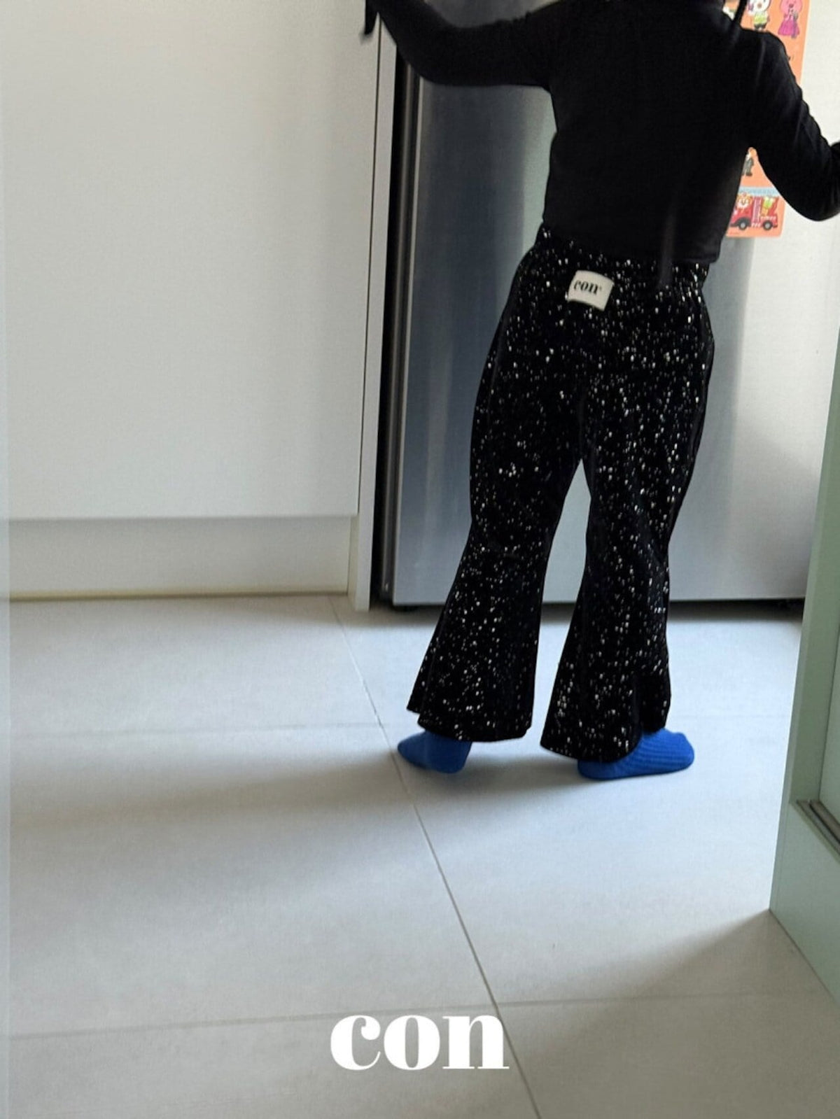 CON ブラックホールパンツ