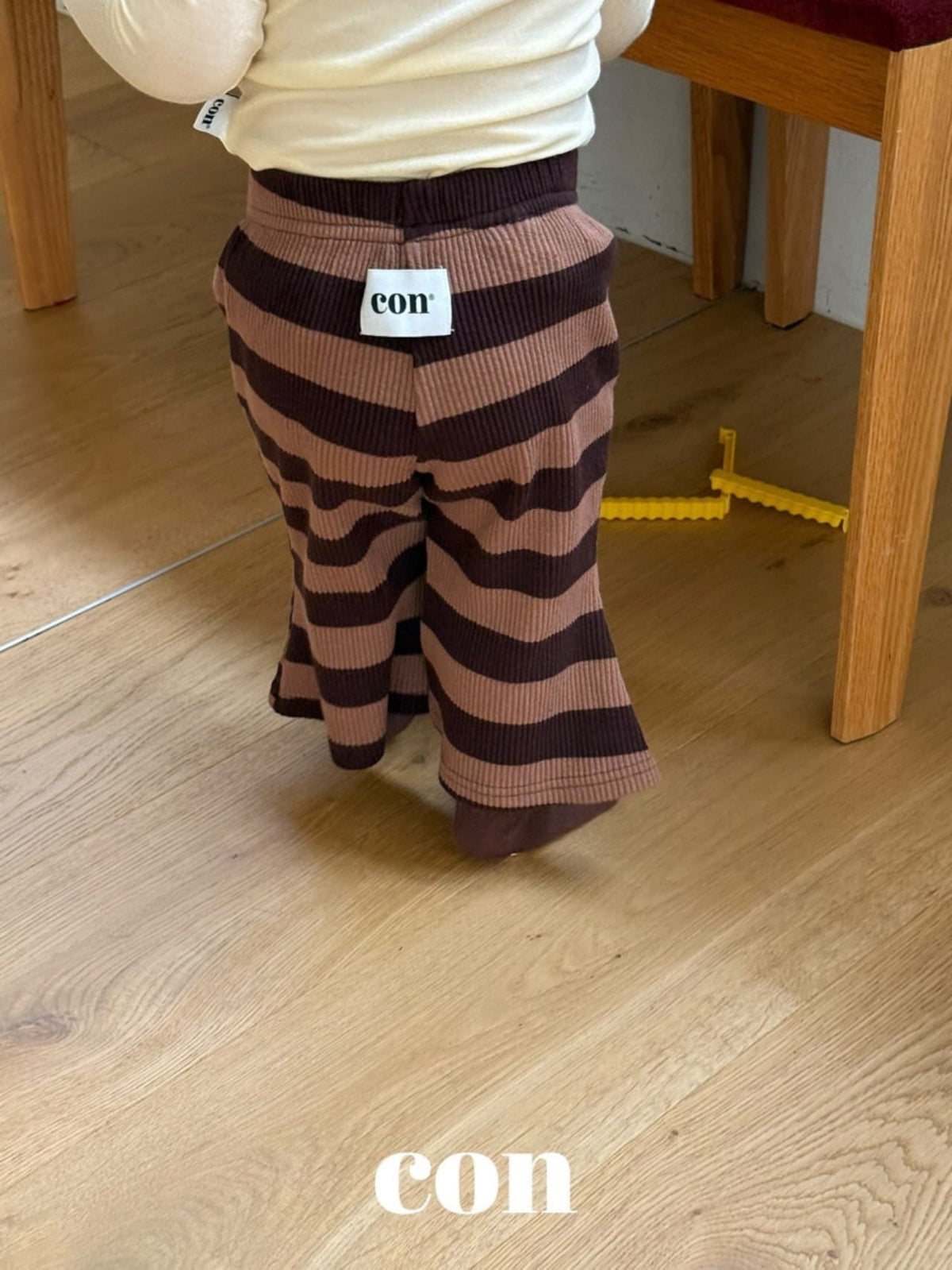 CON チョコナパンツ