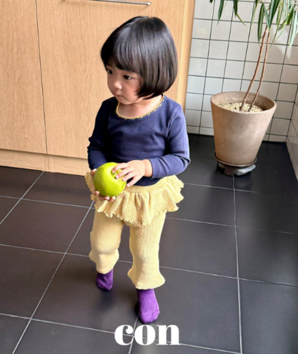 CON ジョンクフリルパンツ
