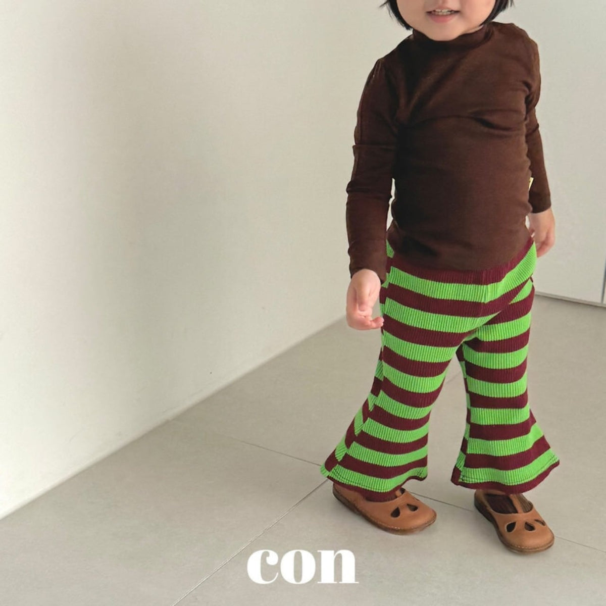 CON チョコナパンツ