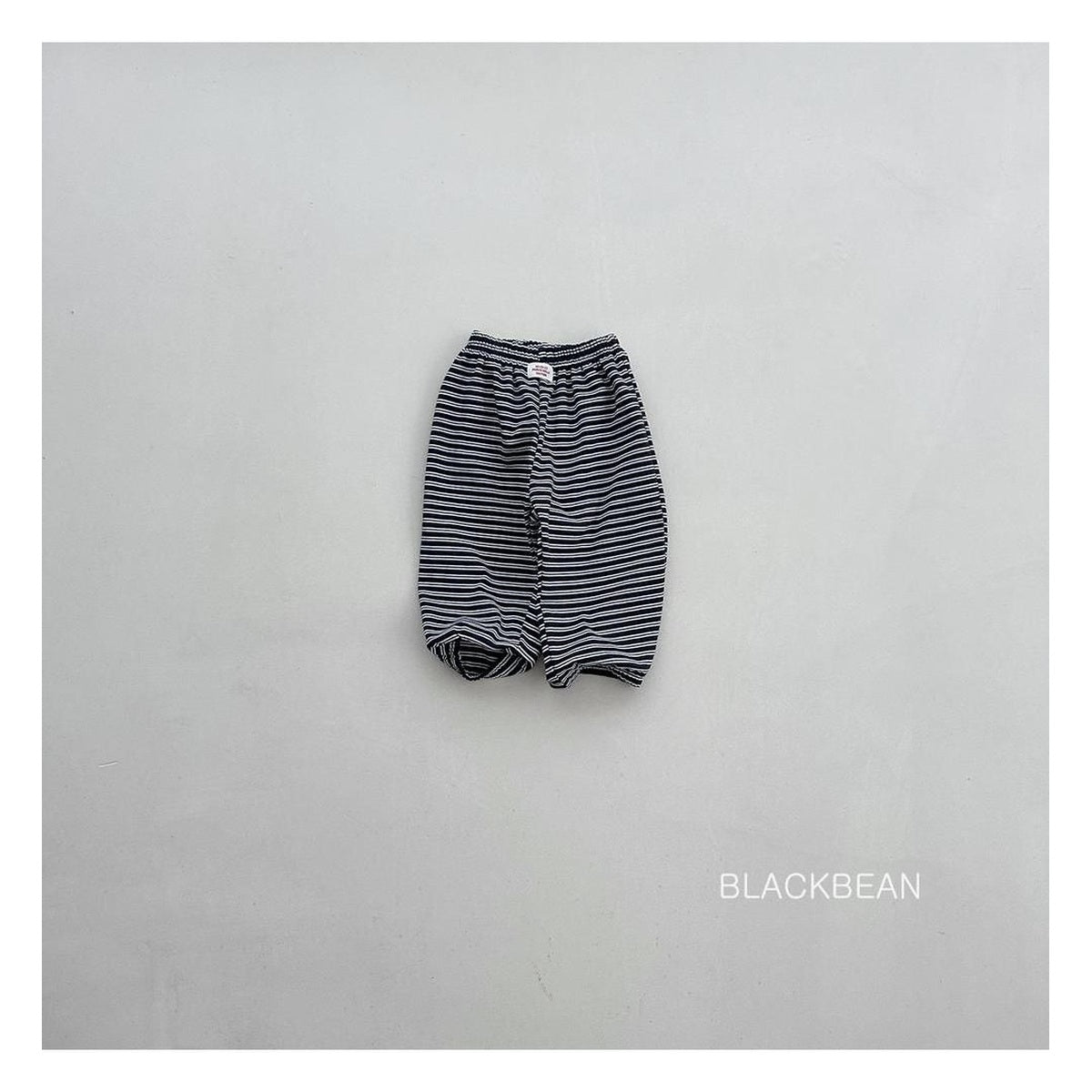 Blackbean ナインパンツ