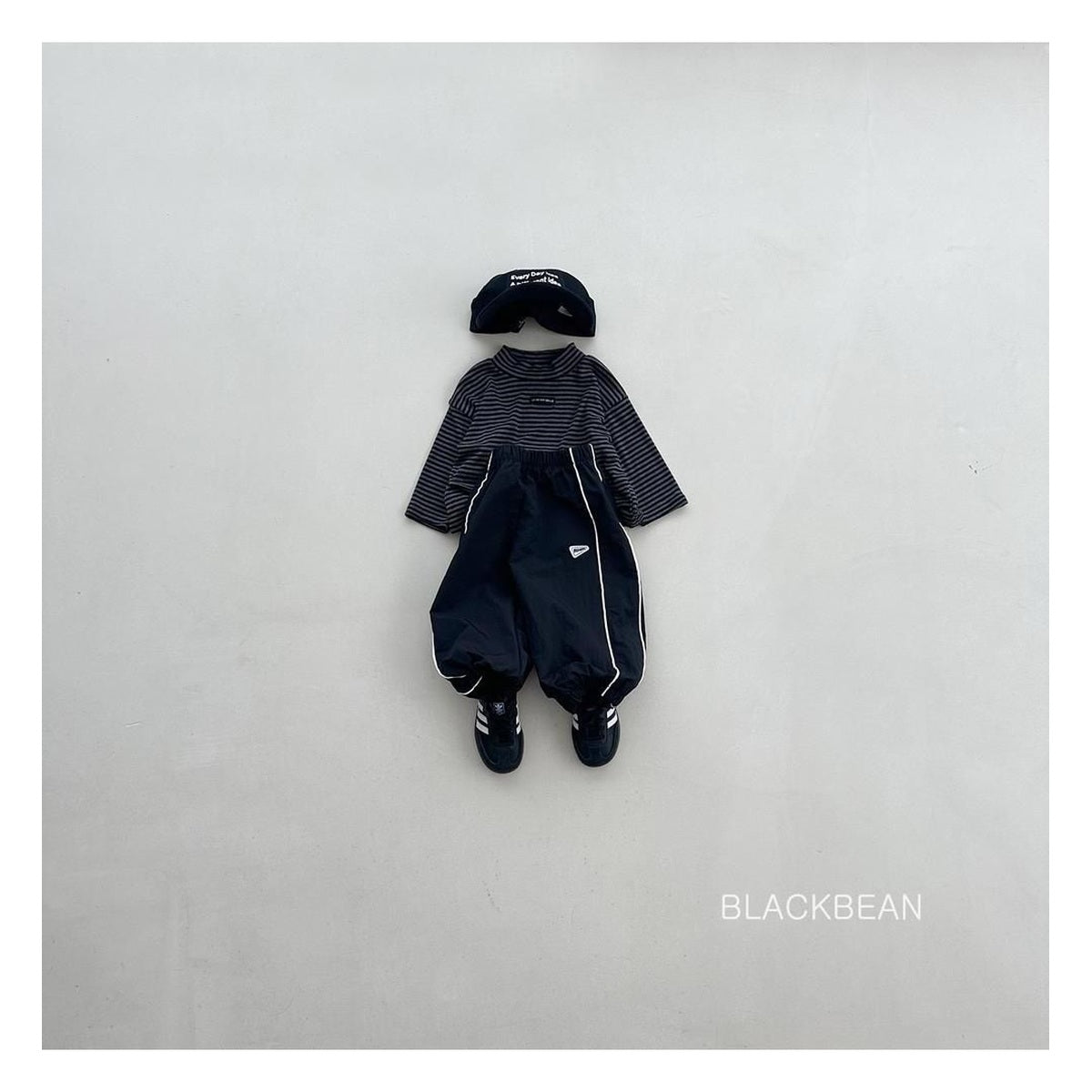 Blackbean シャークパンツ