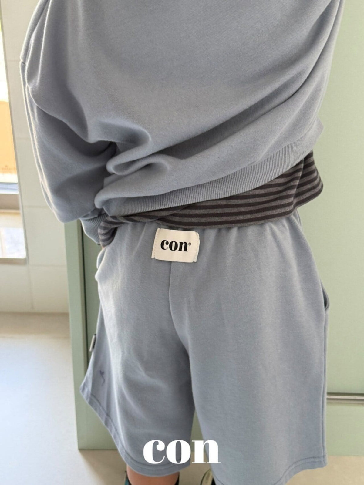 CON ストライプTシャツ