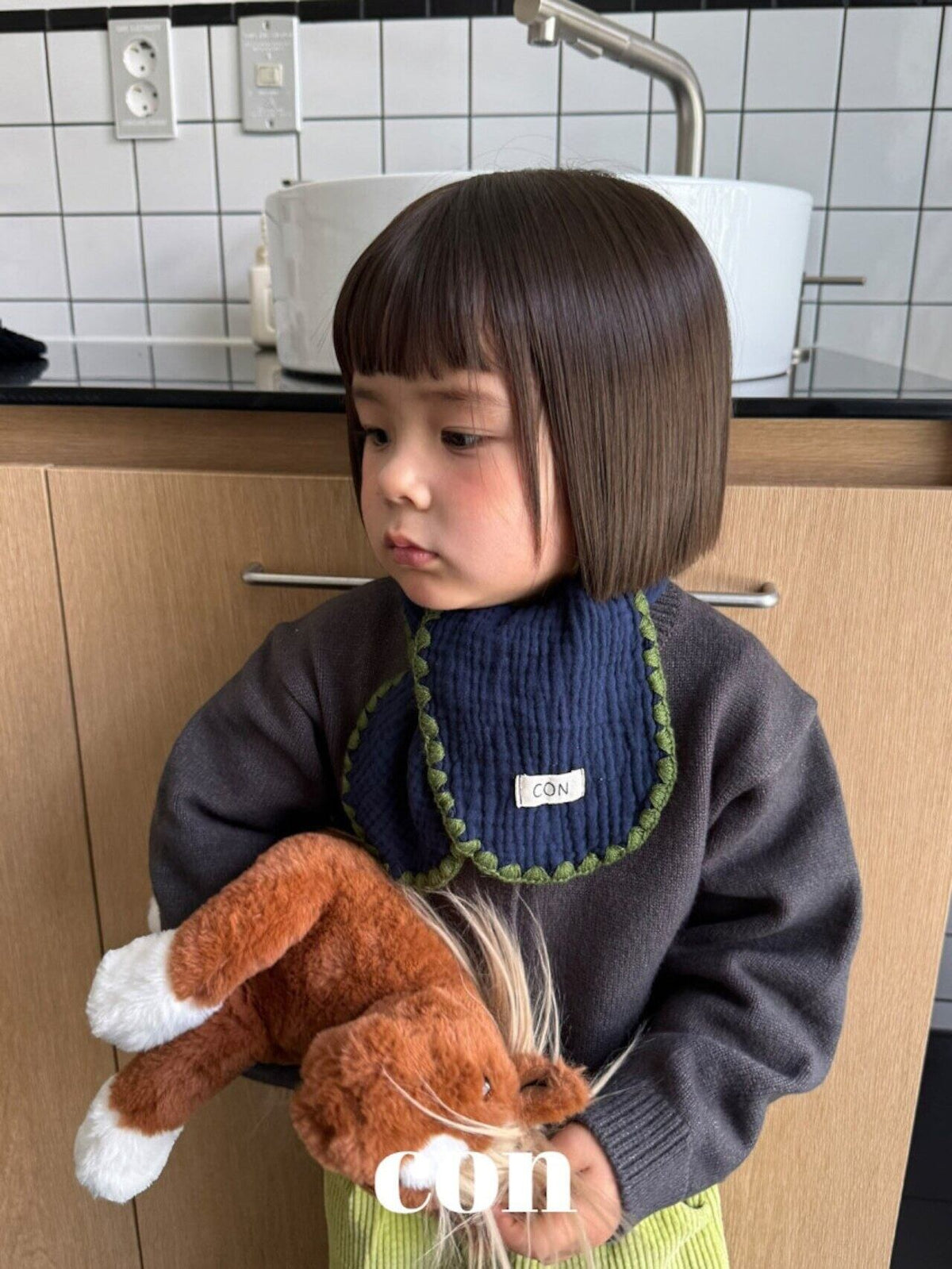 CON デイリーマフラー