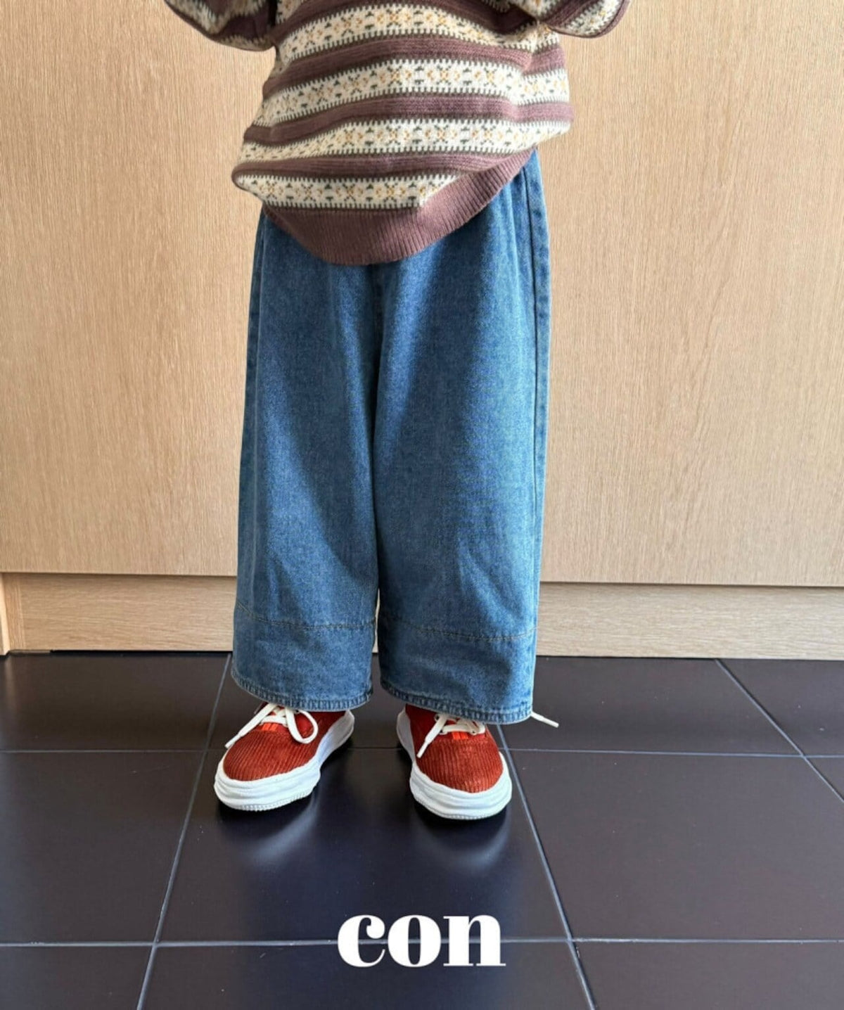 CON ウォッシュロールアッㇷ゚デニムパンツ