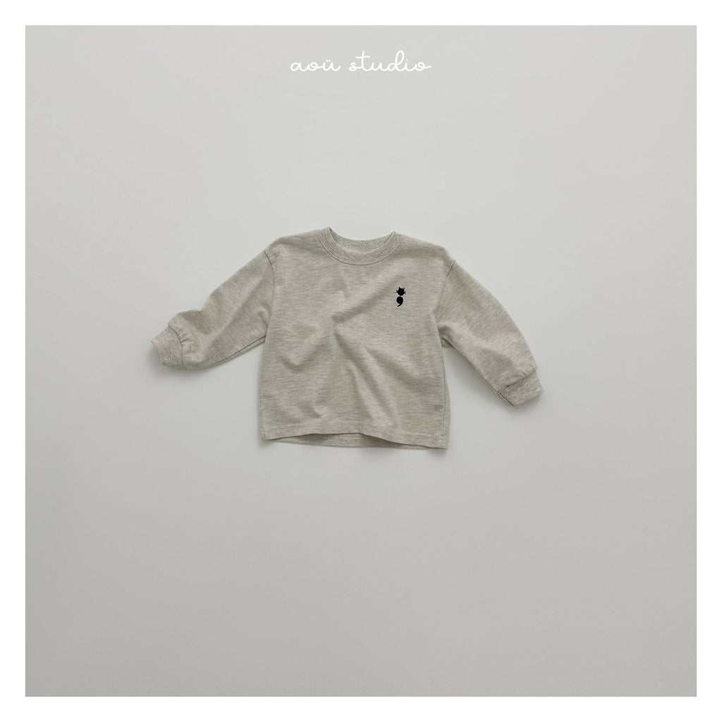 aou studio セミTシャツ
