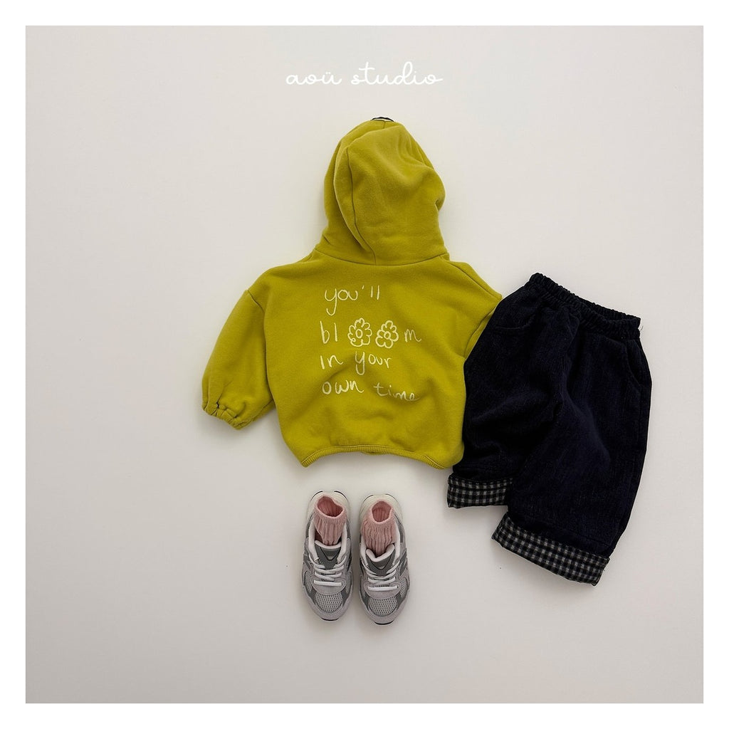 aou studio ロールアップパンツ