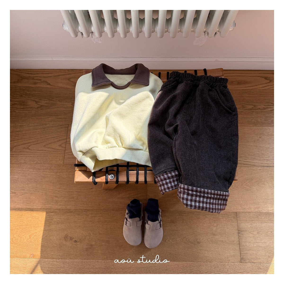 aou studio ロールアップパンツ