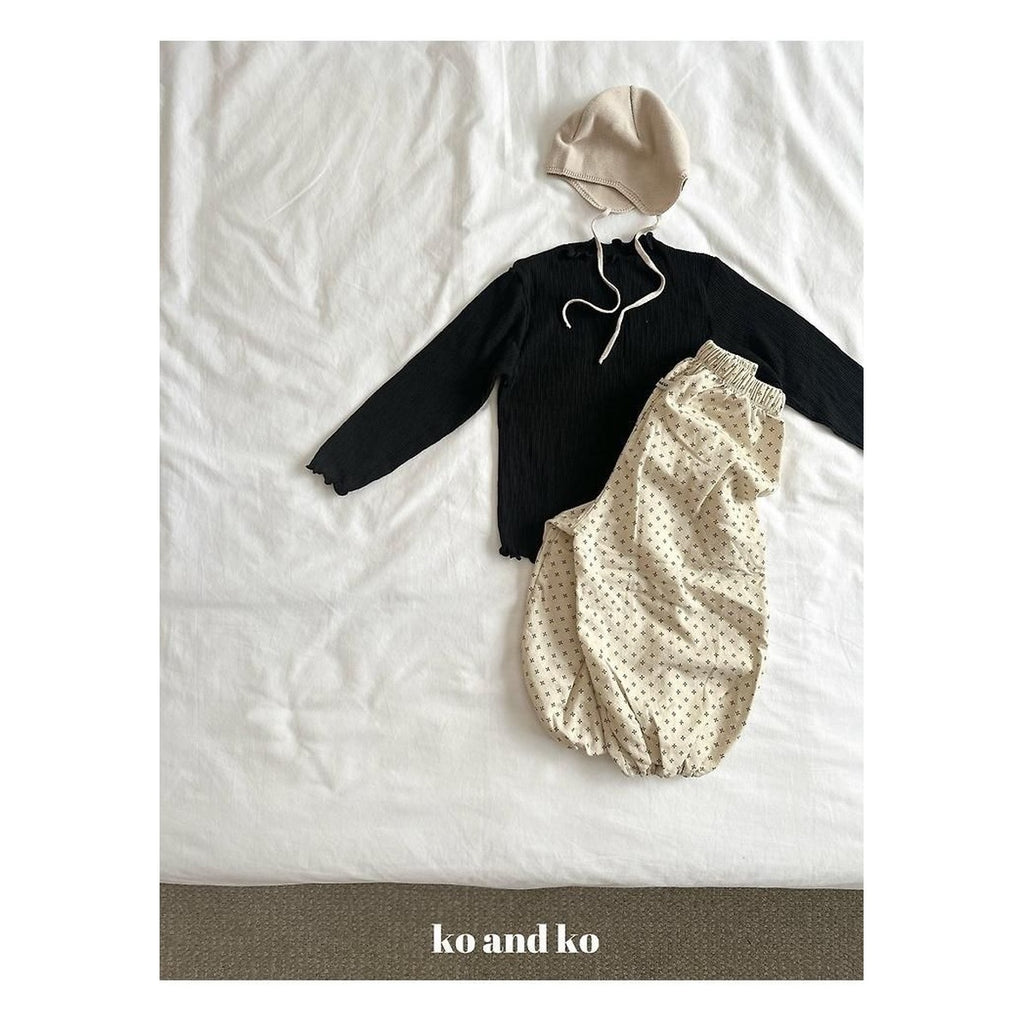 Ko and Ko リブTシャツ