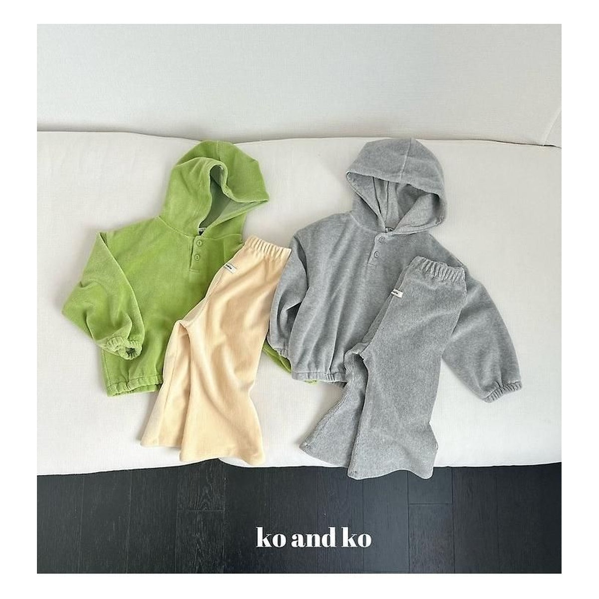 Ko and Ko ベロアボタンパーカー