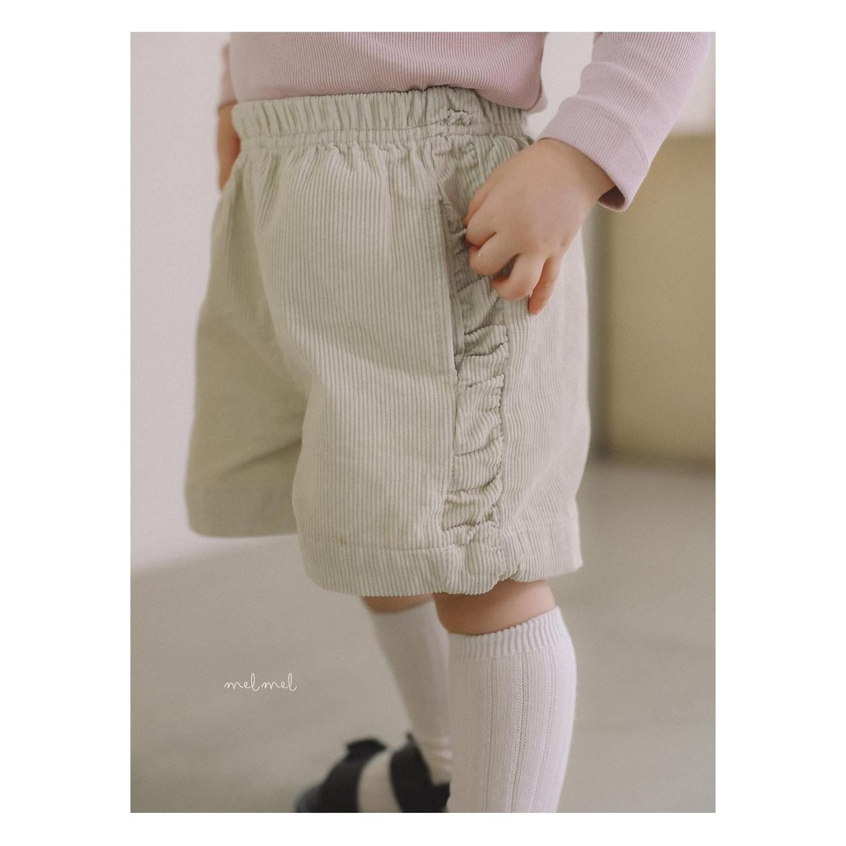 melmel コーデュロイショートパンツ