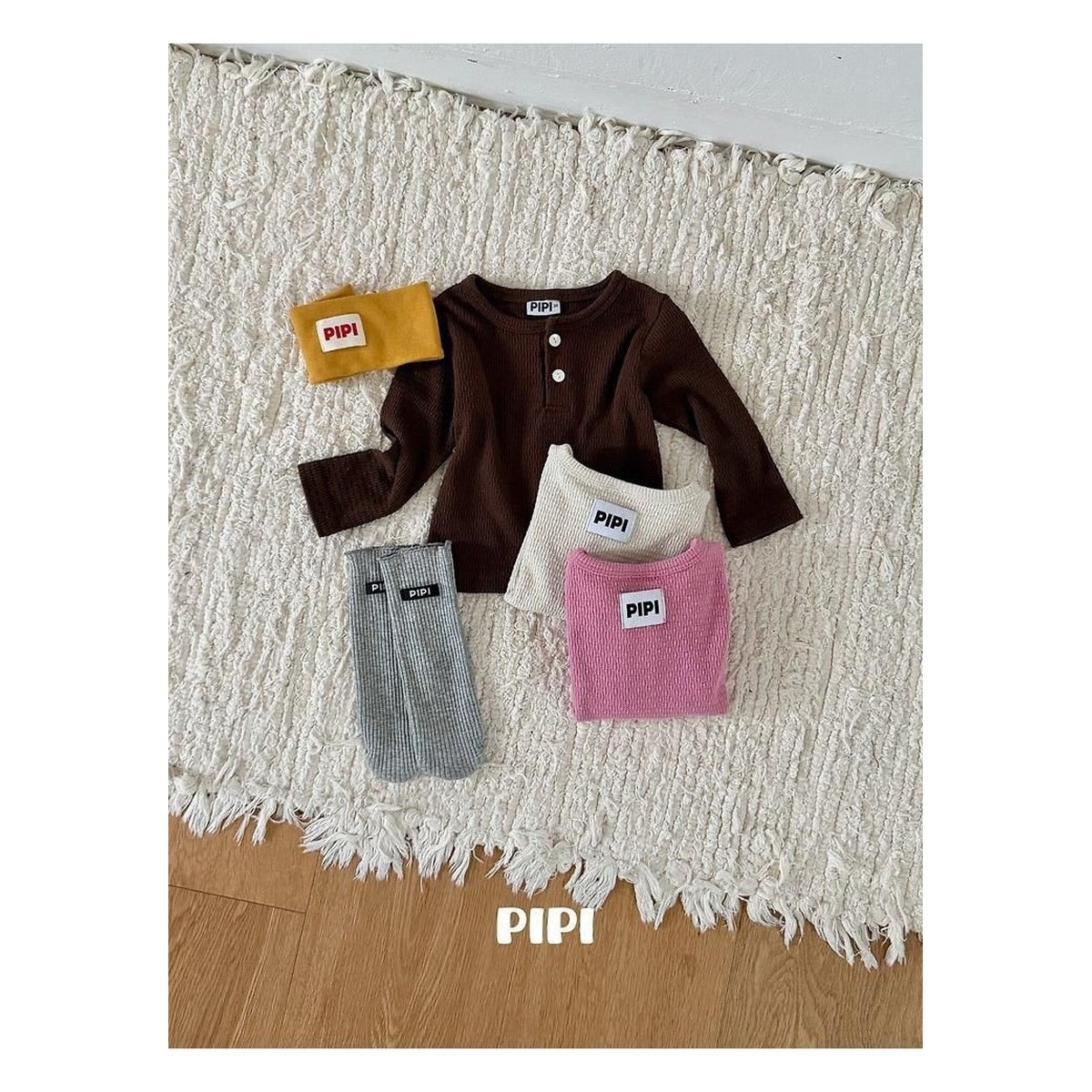 PIPI キッチュ短丈Tシャツ