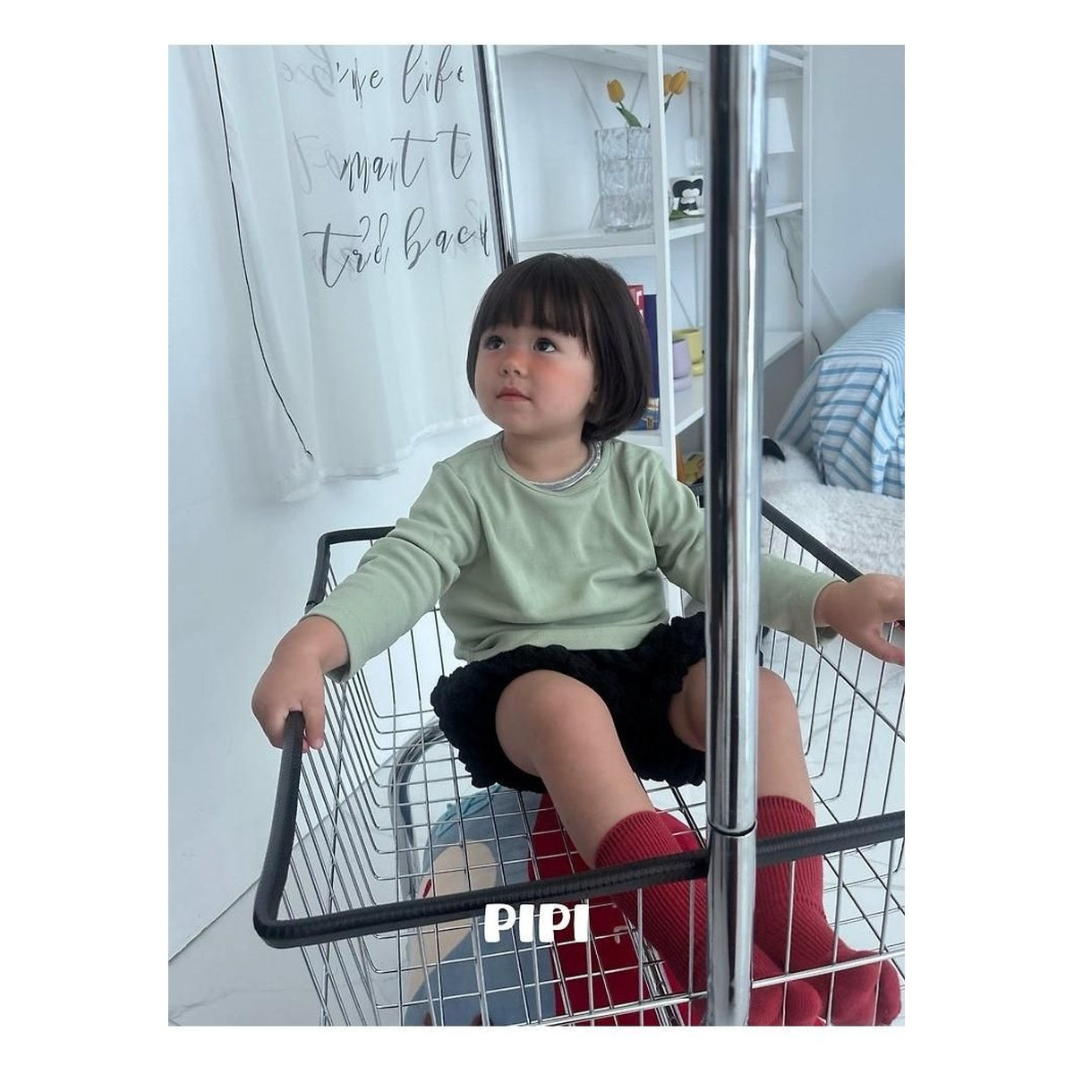 PIPI Tシャツ