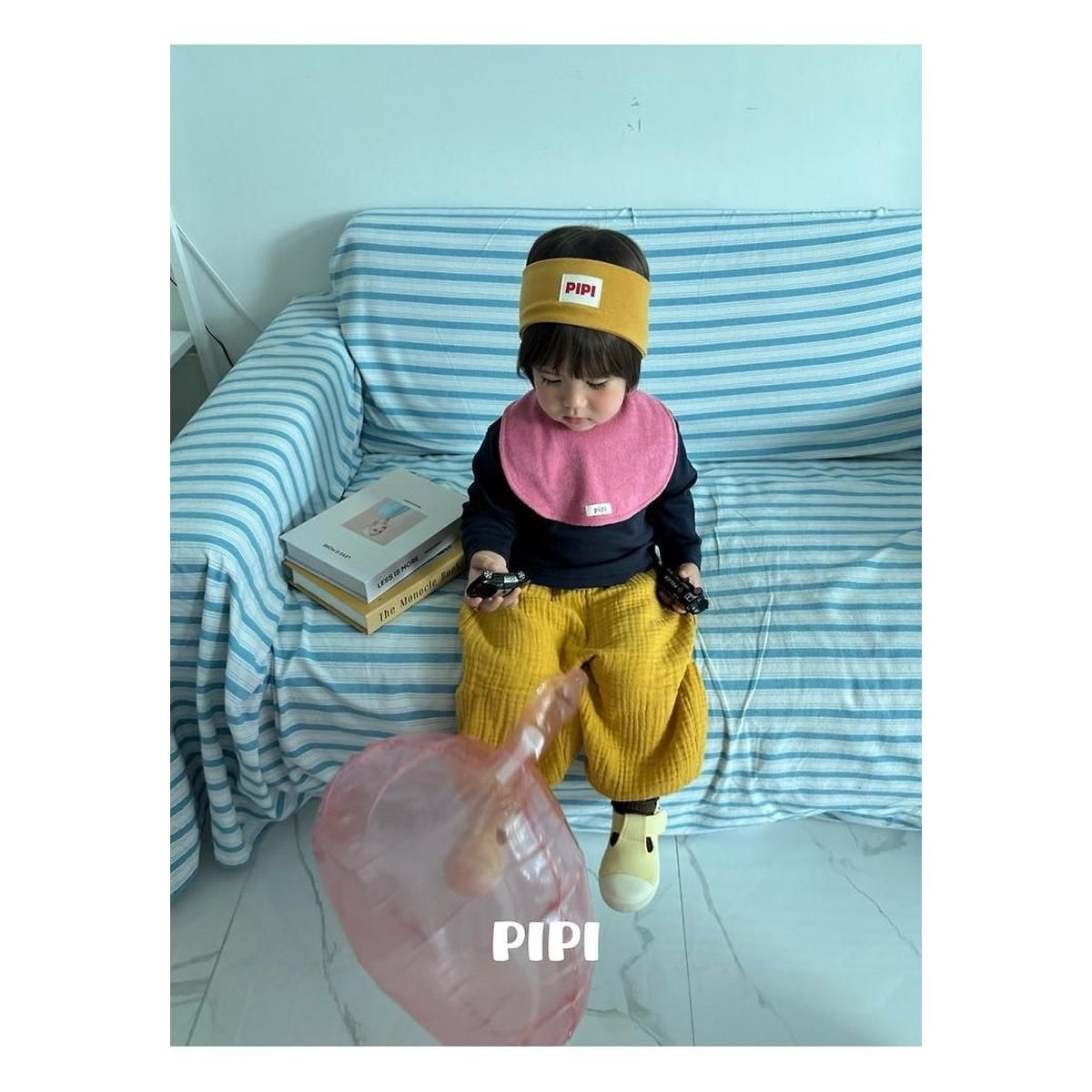 PIPI よだれかけ FREE