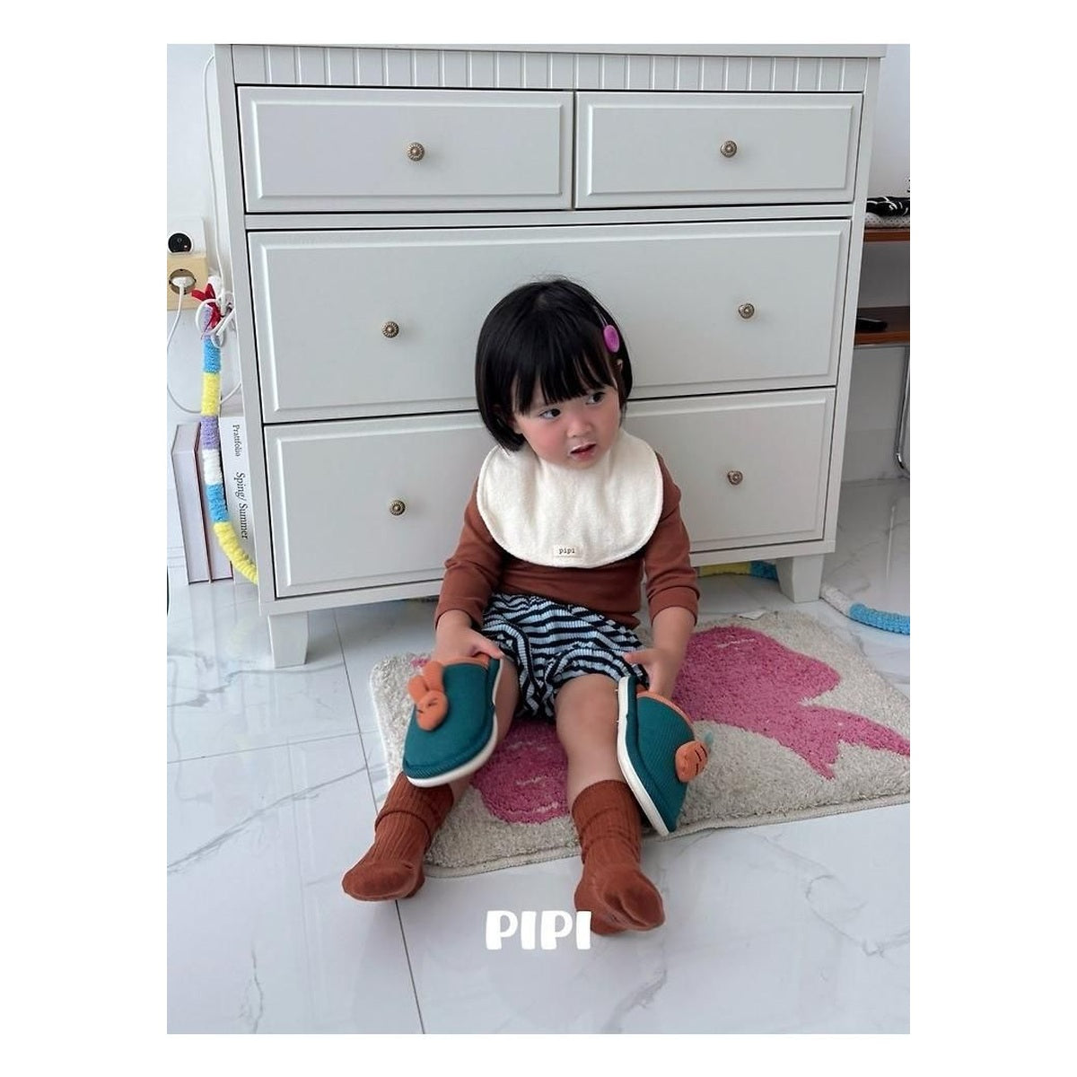 PIPI よだれかけ FREE
