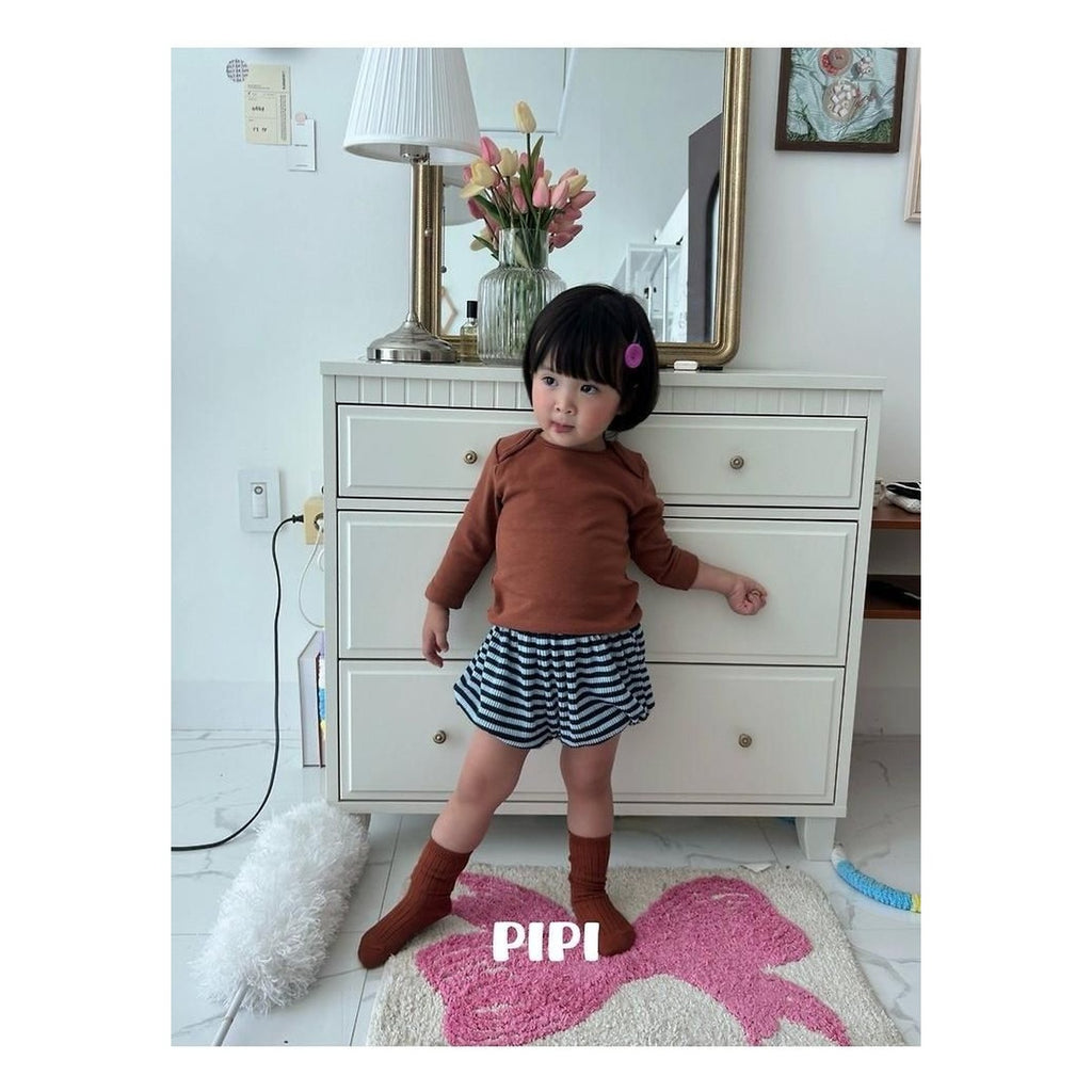 PIPI よだれかけ FREE