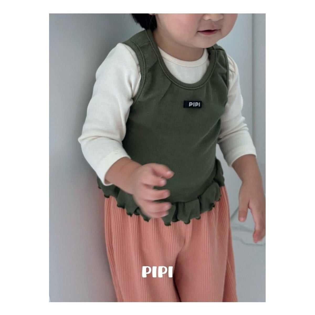 PIPI フリルタンクトップ