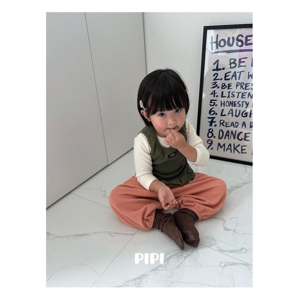 PIPI フリルタンクトップ